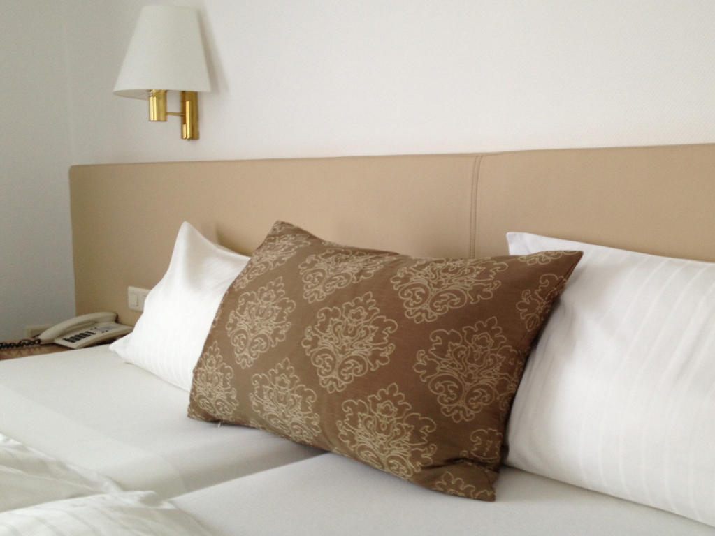 Hotel Am Erzengel Bocholt Ruang foto