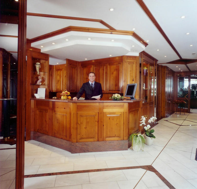 Hotel Am Erzengel Bocholt Bagian luar foto